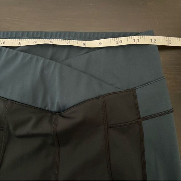 Free People Movement Leggings Small Black Blue High V Waistband Colorblock - Picture 13 of 15